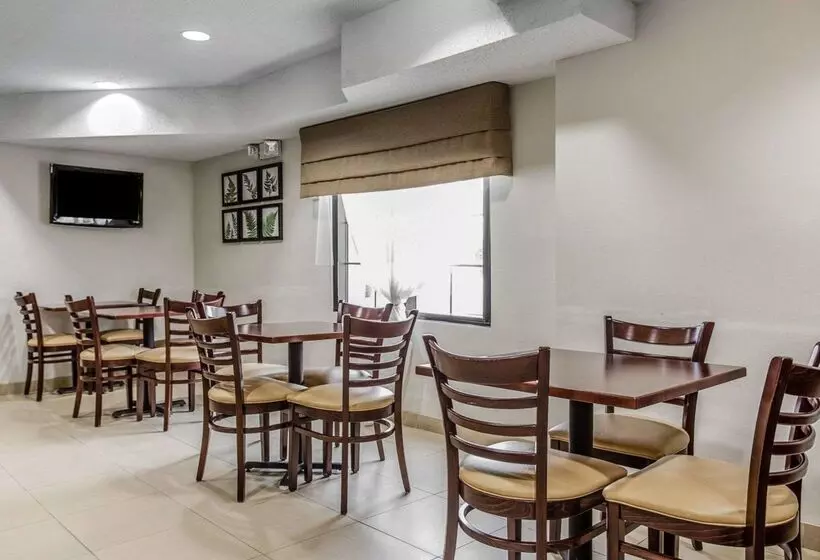 هتل Sleep Inn At Greenville Convention Cente