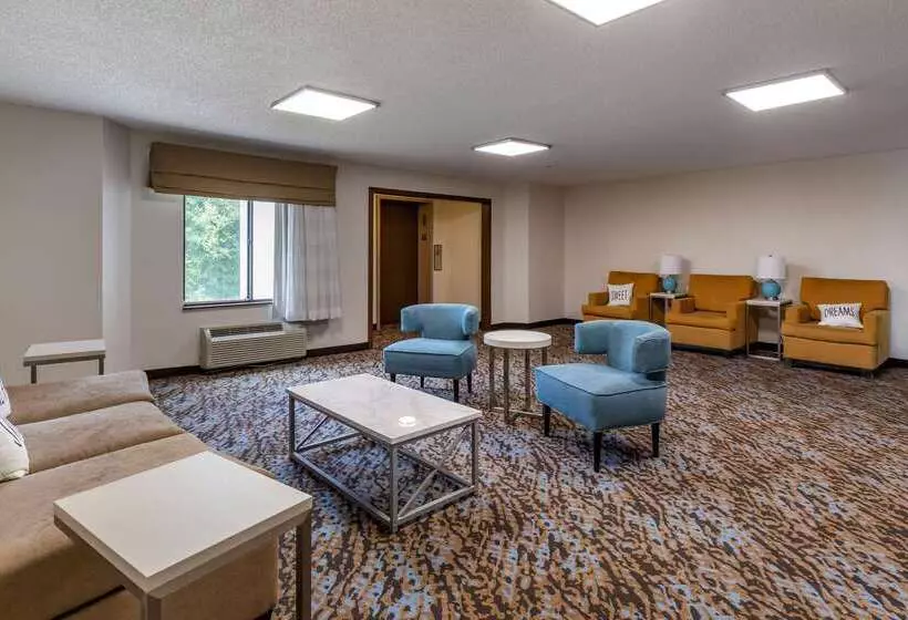 هتل Sleep Inn Fayetteville I95