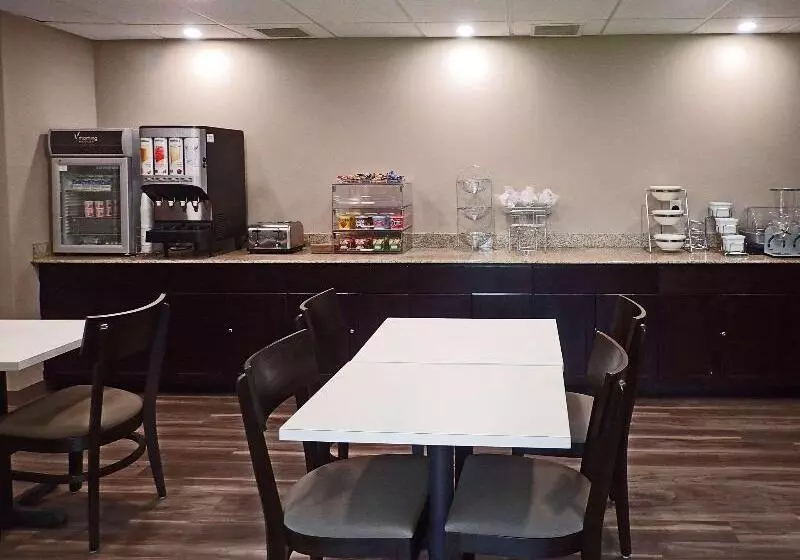 酒店 Sleep Inn & Suites