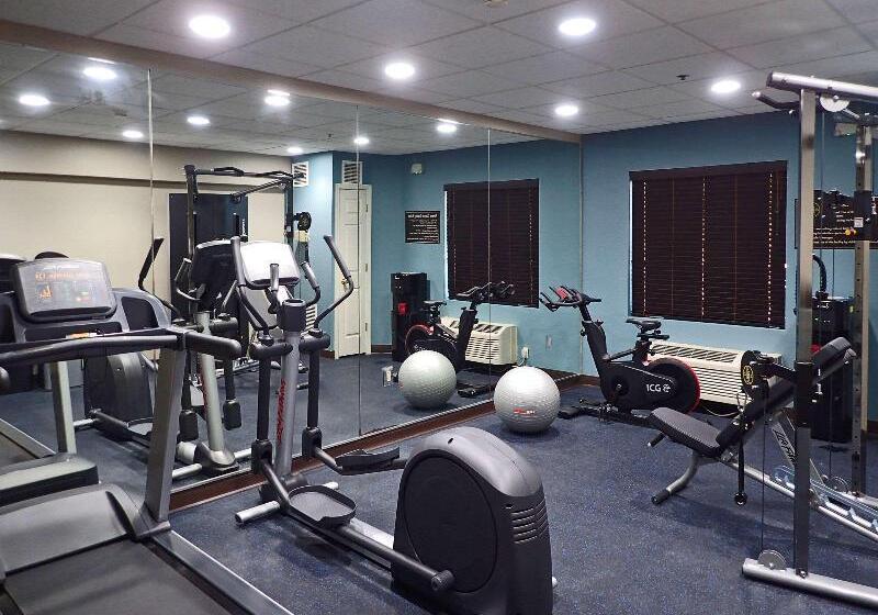 酒店 Sleep Inn & Suites