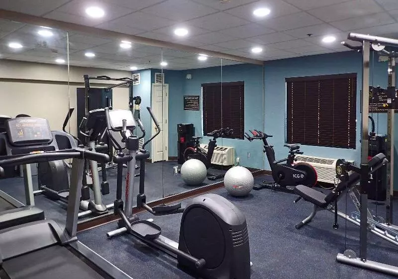 酒店 Sleep Inn & Suites