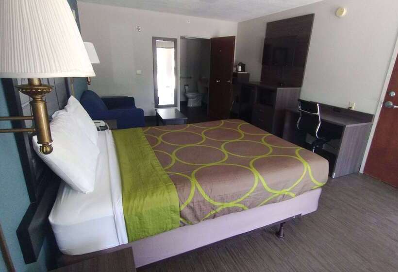 Super 8 Motel By Wyndham Near Fort Lauderdale Arpt