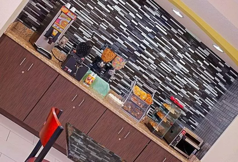 ホテル Super 8 By Wyndham Irving/dfw Apt/north