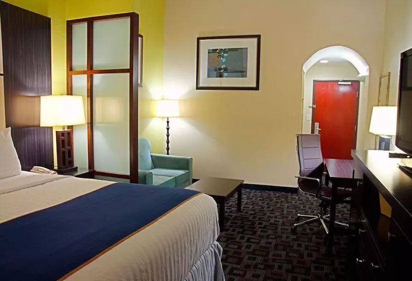 ホテル Super 8 By Wyndham Irving/dfw Apt/north