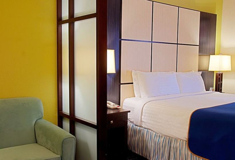 فندق Super 8 By Wyndham Irving/dfw Apt/north