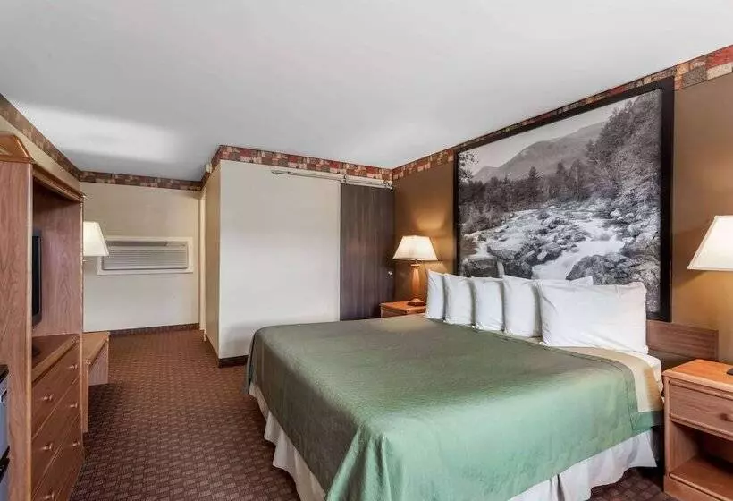 فندق Super 8 By Wyndham Lake George/downtown