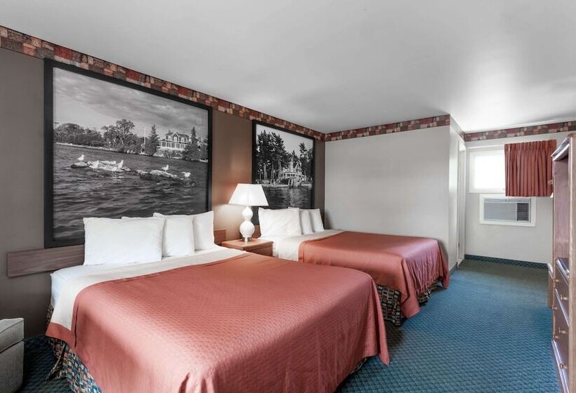 فندق Super 8 By Wyndham Lake George/downtown