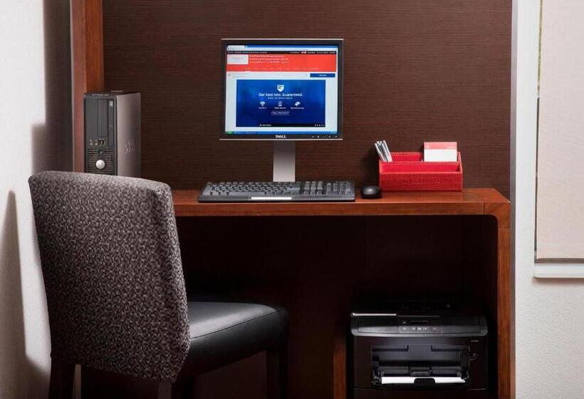 فندق Towneplace Suites By Marriott Albuquerque Airport