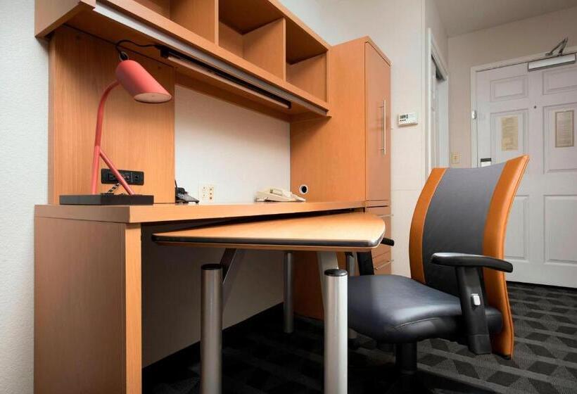 فندق Towneplace Suites By Marriott Albuquerque Airport
