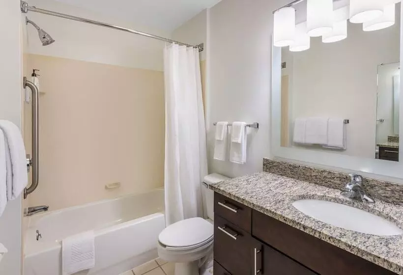 هتل Towneplace Suites New Orleans Metairie