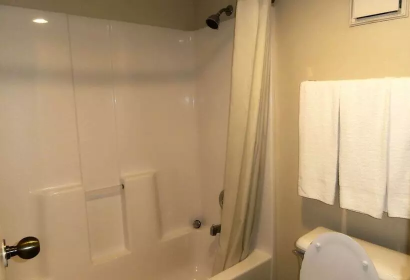 모텔 Americas Best Value Inn Tucker