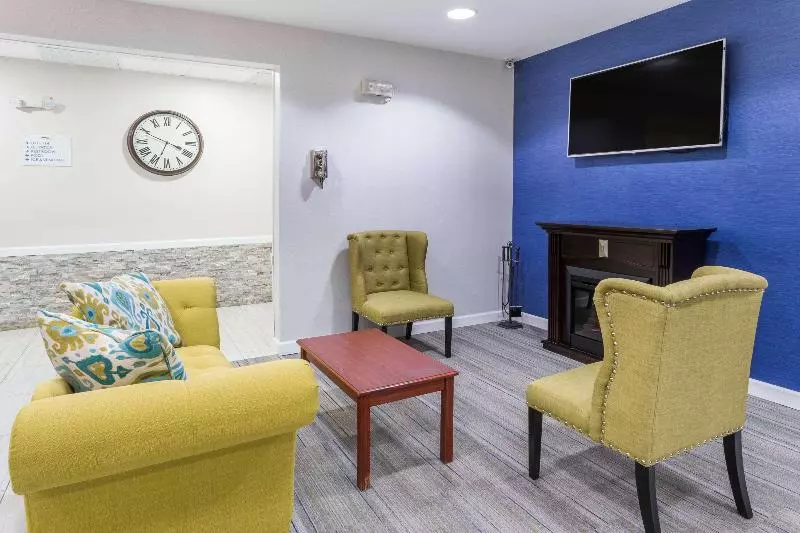 モーテル Baymont By Wyndham Anderson