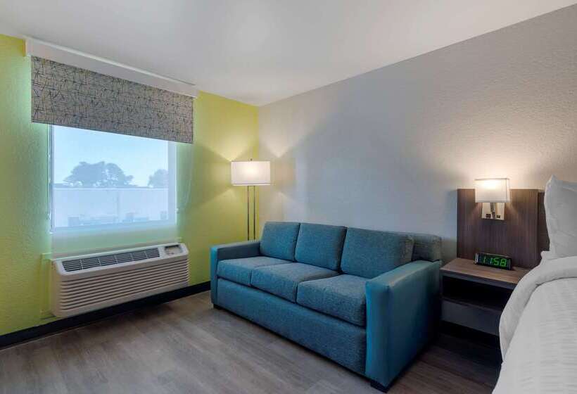 Мотель Clarion Pointe Mcdonough