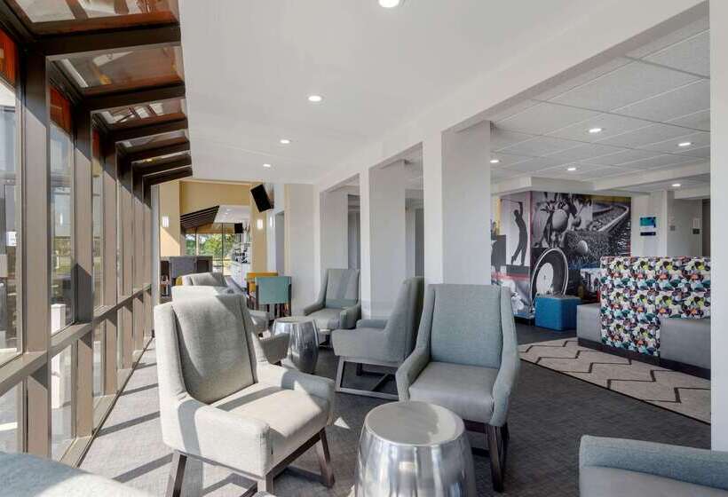 Мотель Clarion Pointe Mcdonough