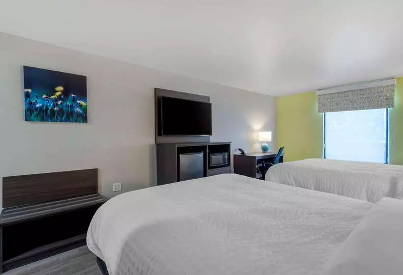 모텔 Clarion Pointe Mcdonough