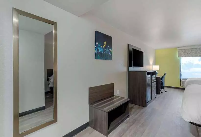 모텔 Clarion Pointe Mcdonough