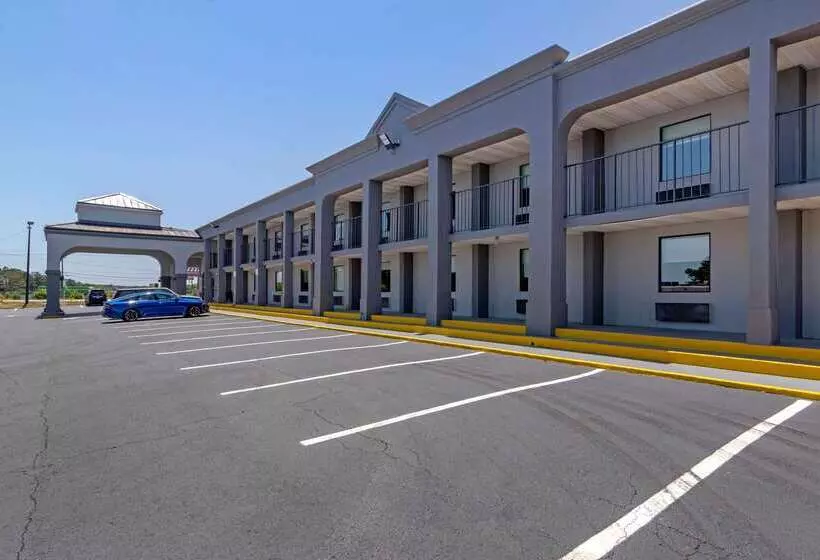 모텔 Clarion Pointe Mcdonough