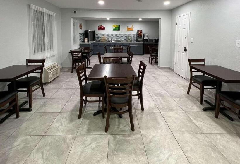 فندق على الطريق Quality Inn & Suites