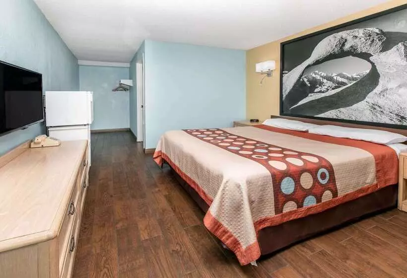 汽车旅馆  Super 8 By Wyndham Bishop