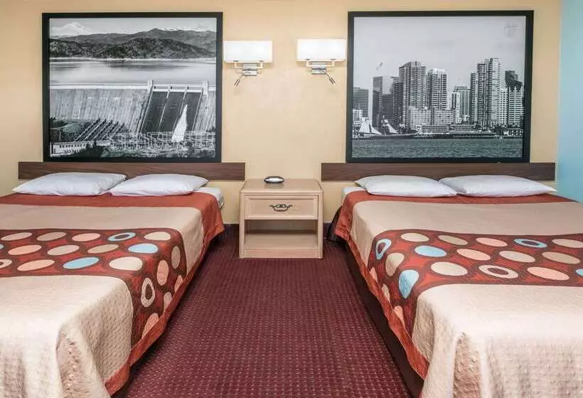 汽车旅馆  Super 8 By Wyndham Bishop