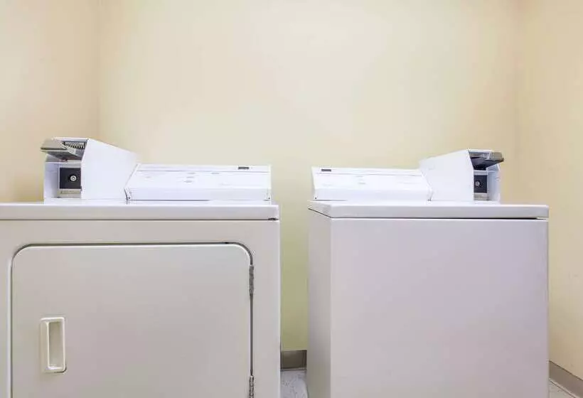 Motel Super 8 By Wyndham Carthage