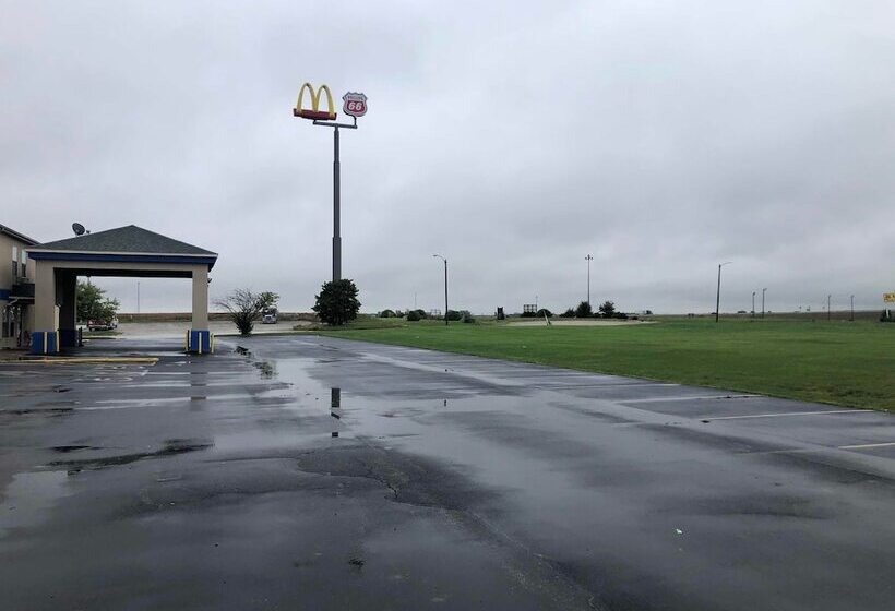 فندق على الطريق Super 8 By Wyndham Chenoa