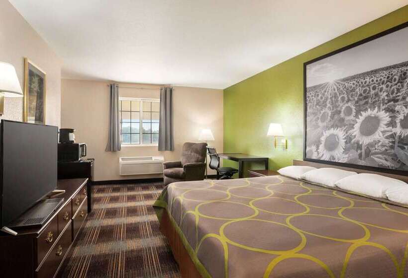 מוטל Super 8 By Wyndham Holton