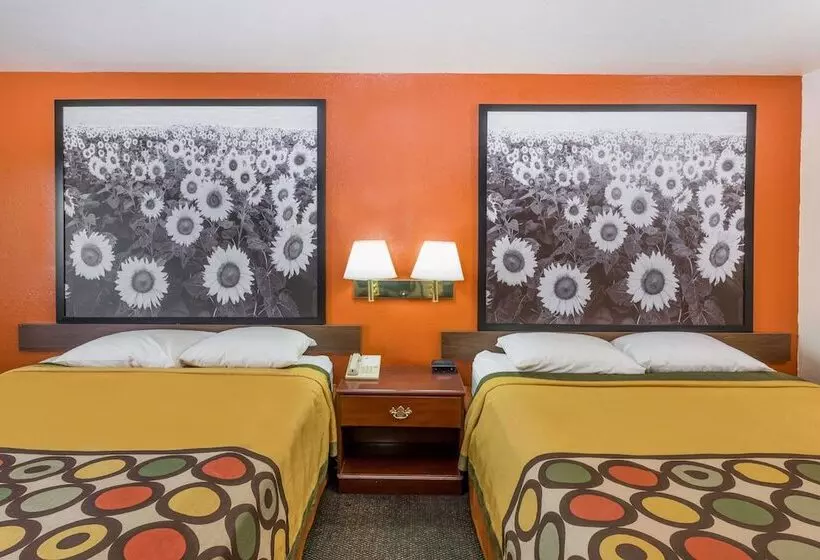 汽车旅馆  Super 8 By Wyndham Holton