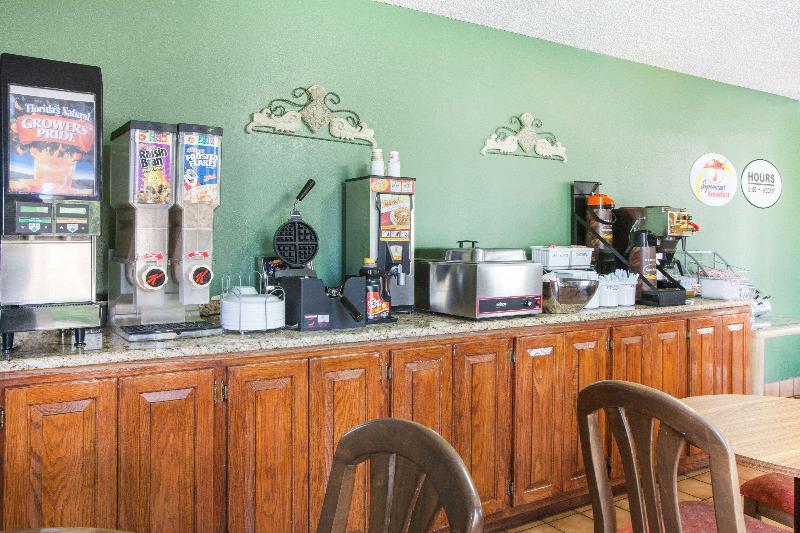 모텔 Super 8 By Wyndham Malvern