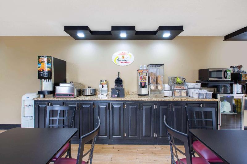 모텔 Super 8 By Wyndham Malvern