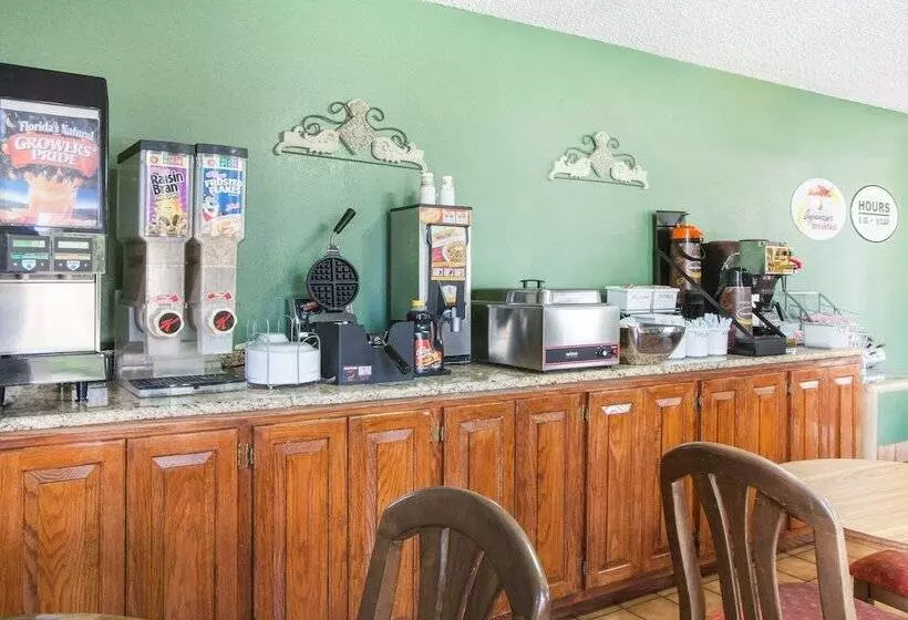 汽车旅馆 Super 8 By Wyndham Malvern