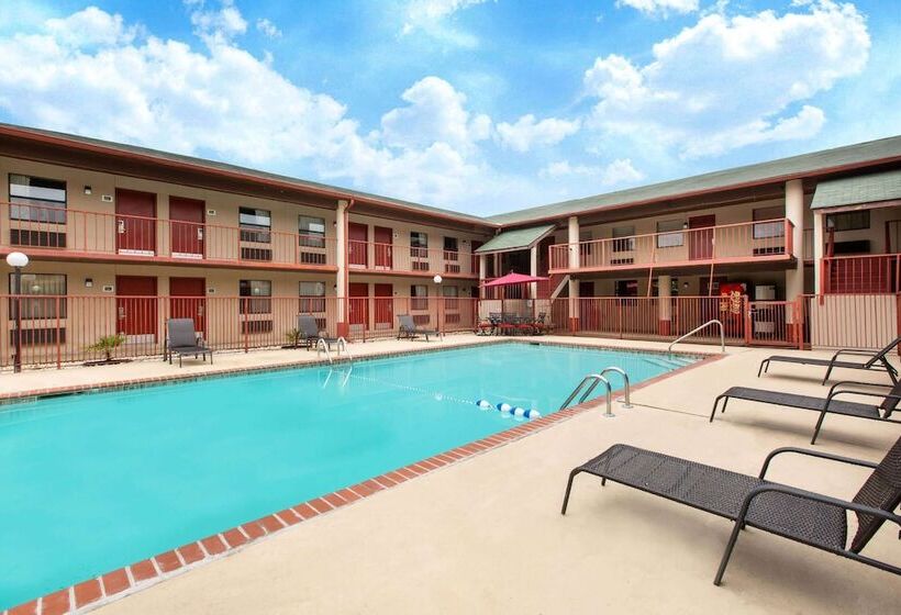 모텔 Super 8 By Wyndham Malvern