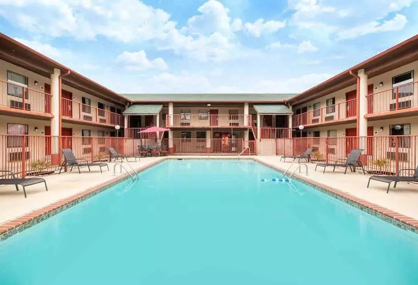 汽车旅馆 Super 8 By Wyndham Malvern