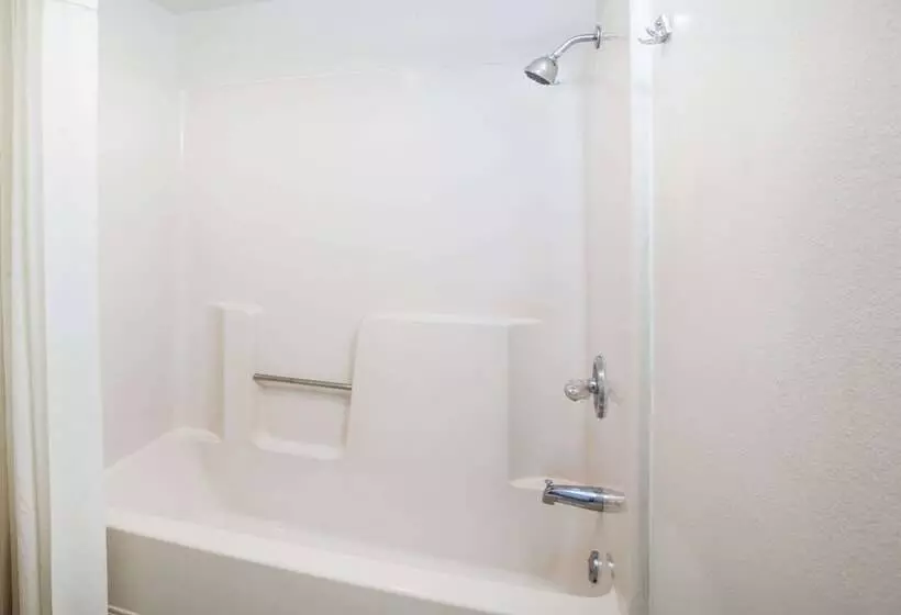 汽车旅馆 Super 8 By Wyndham Malvern