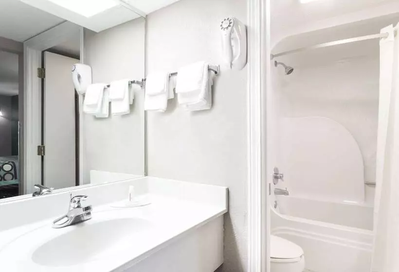 모텔 Super 8 By Wyndham Marianna