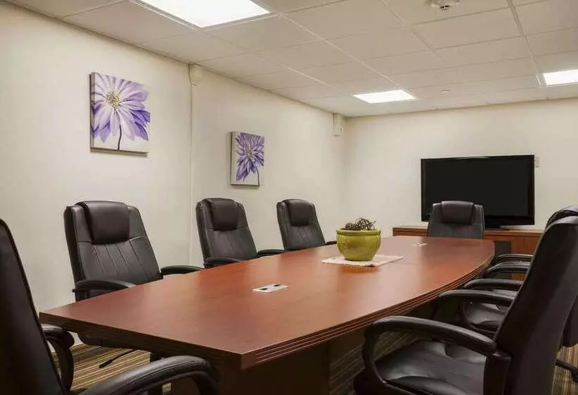 מוטל Super 8 By Wyndham Mount Laurel