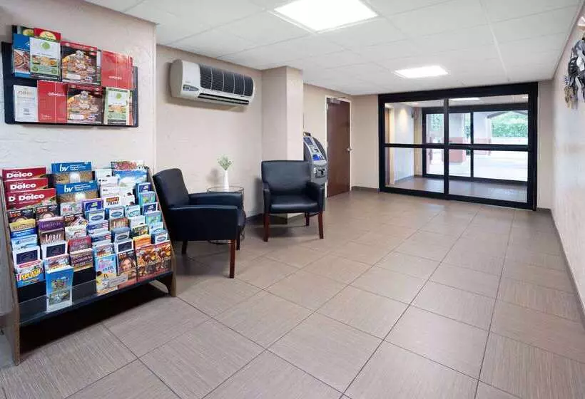 מוטל Super 8 By Wyndham Mount Laurel