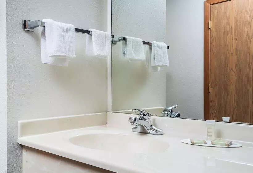 モーテル Super 8 By Wyndham Neillsville Wi