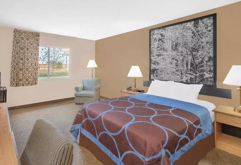 فندق على الطريق Super 8 By Wyndham Seville