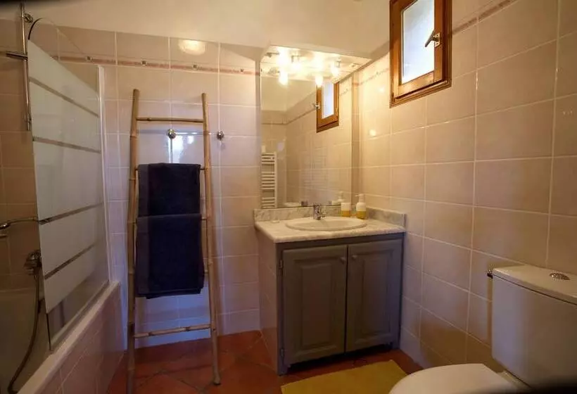 Aamiaismajoitus (B&B) A Muvrella