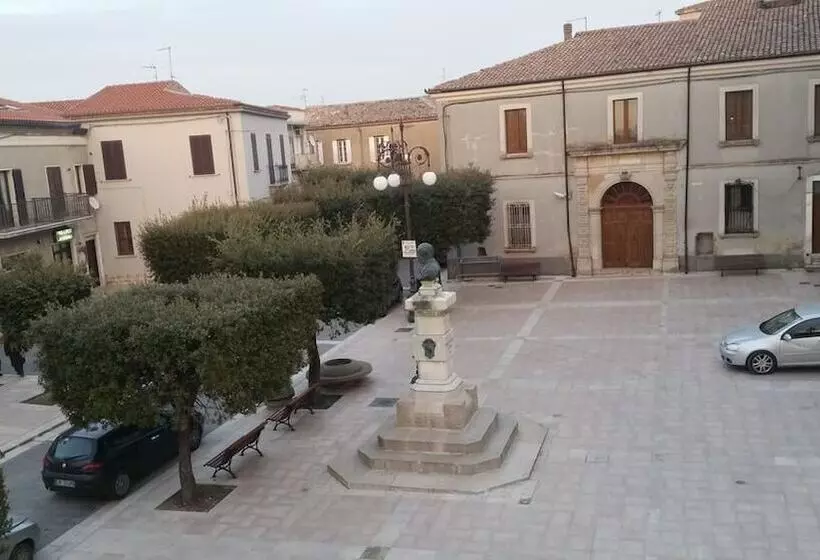 Aamiaismajoitus (B&B) Bar Centrale Zichella