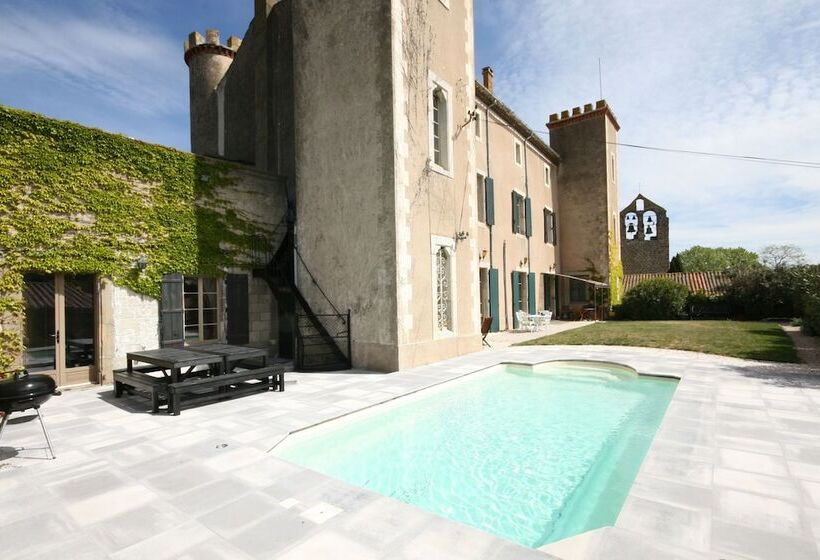 Bed and Breakfast Chateau De Douzens