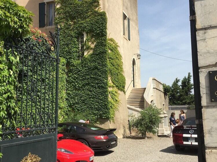 Bed and Breakfast Chateau De Douzens