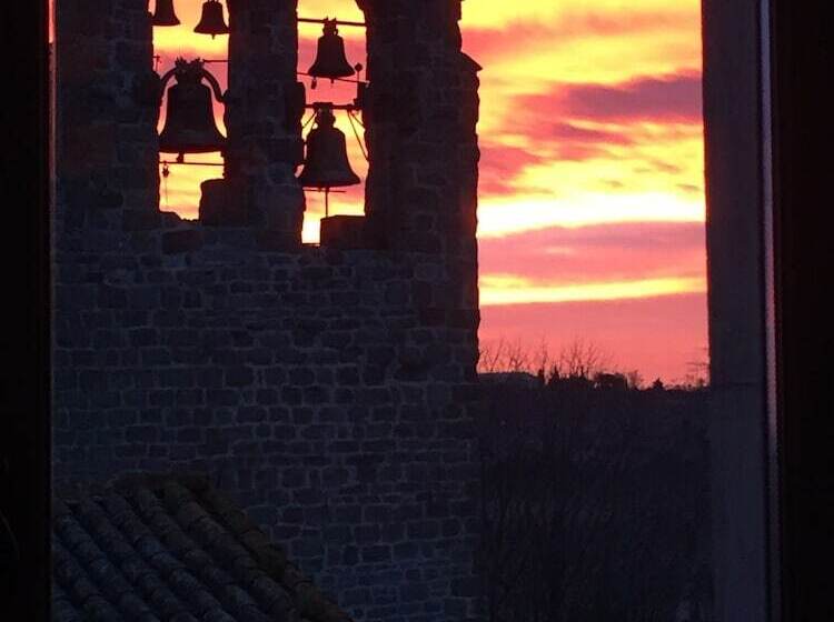 Bed and Breakfast Chateau De Douzens