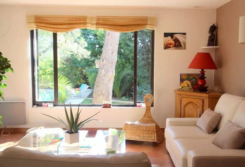 ベッドアンドブレックファースト Esprit Du Sud