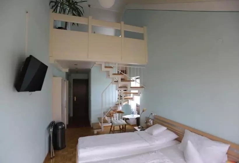 Hostelli Gasthof   Pension Krämerhof