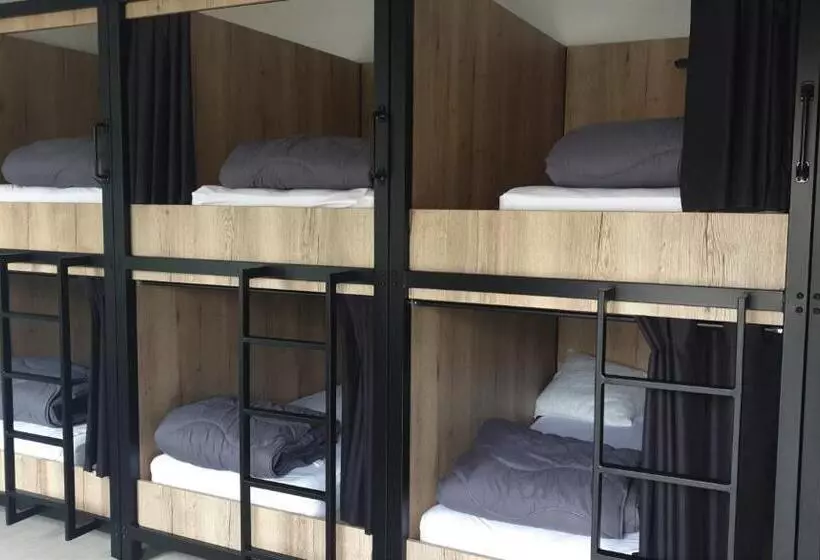 Hostel Les Terrasses Du Roc