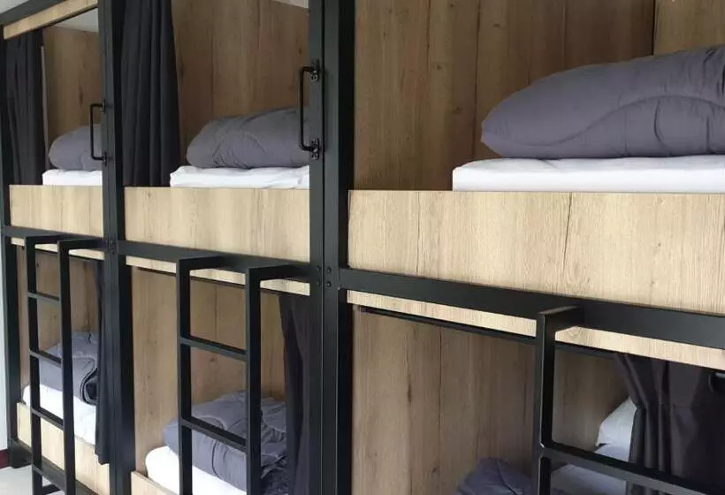 Hostel Les Terrasses Du Roc