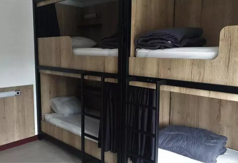 Hostel Les Terrasses Du Roc