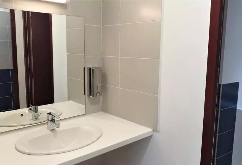 Hostel Les Terrasses Du Roc